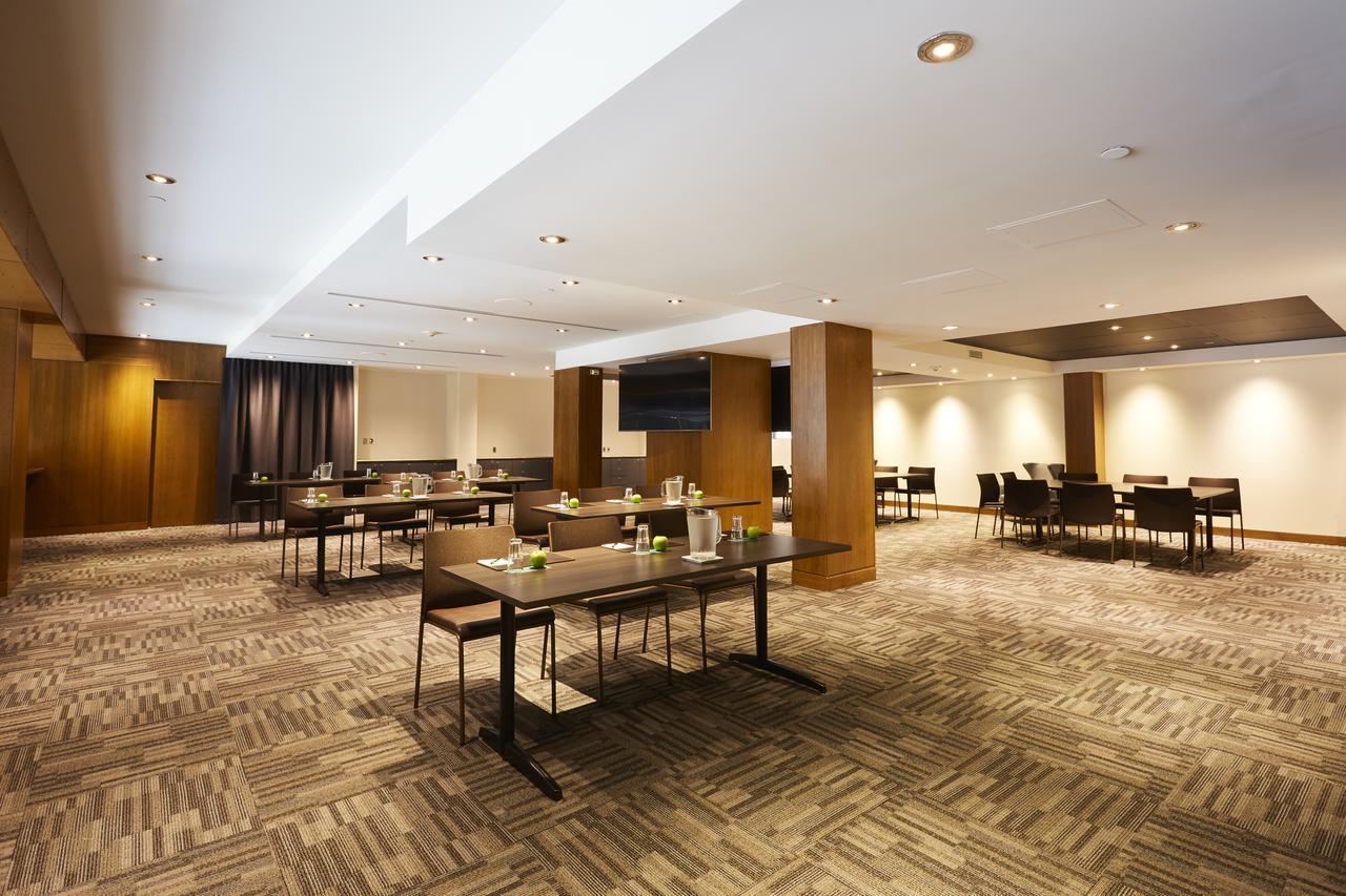 Le Germain Hotel Торонто Экстерьер фото